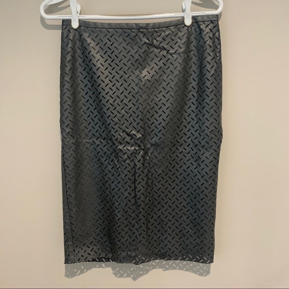 New Lord & Taylor Skirt Size 2